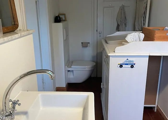 Spacious Living At Jenischpark And Derbypark